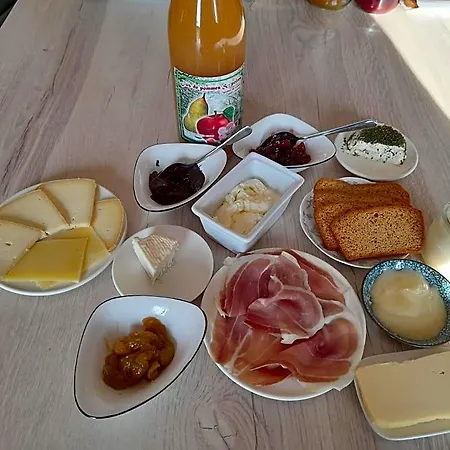 Au Fil Des Saisons Sur La Wiels Bed & Breakfast 3*