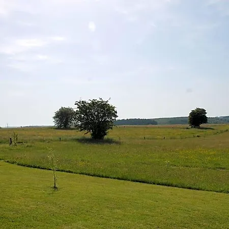 Au Fil Des Saisons Sur La Wiels Bed & Breakfast 3*