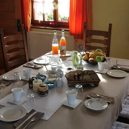 فندق مبيت وإفطار Au Fil Des Saisons Sur La Wiels 3*