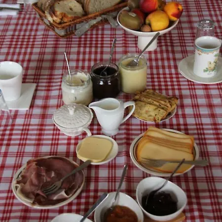 Bed & Breakfast Au Fil Des Saisons Sur La Wiels 3*