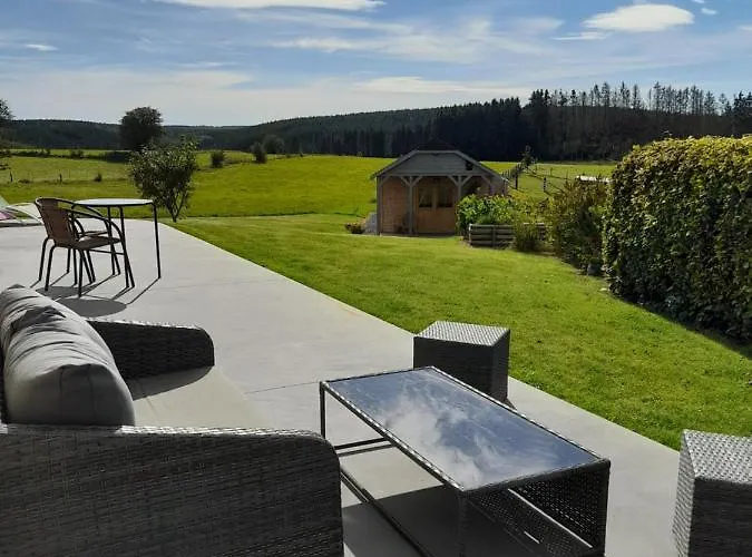 Au Fil Des Saisons Sur La Wiels Bed & Breakfast 3*