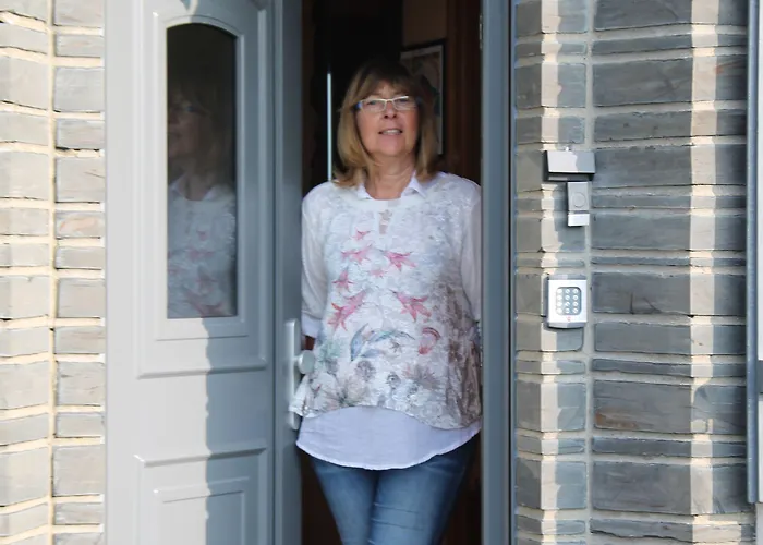 Au Fil Des Saisons Sur La Wiels Bed & Breakfast 3*