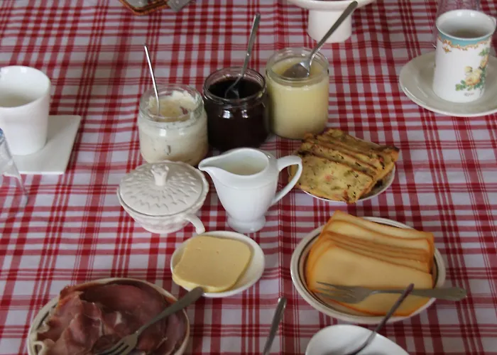 Au Fil Des Saisons Sur La Wiels Fauvillers